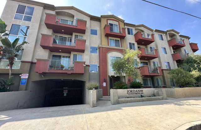 Available Low Income Unit - 2bed2bath condo in Canoga Park CA