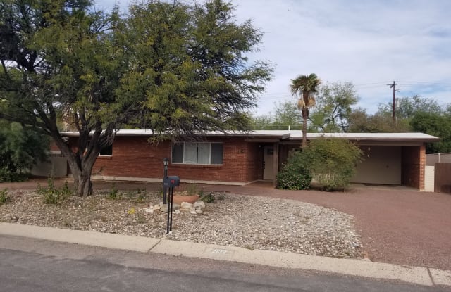 2132 N Frannea Dr - 2132 N Frannea Dr, Tucson, AZ 85712