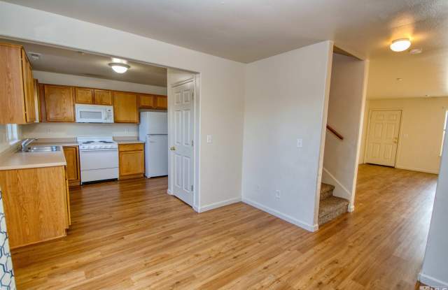 670 Starlite Dr