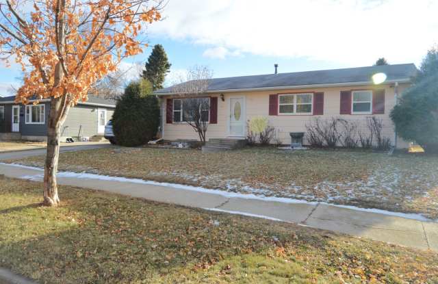 Photo of Huge 4 Bed 2 Bath Single Family Home! Rent Special - $500 off 1 months rent!