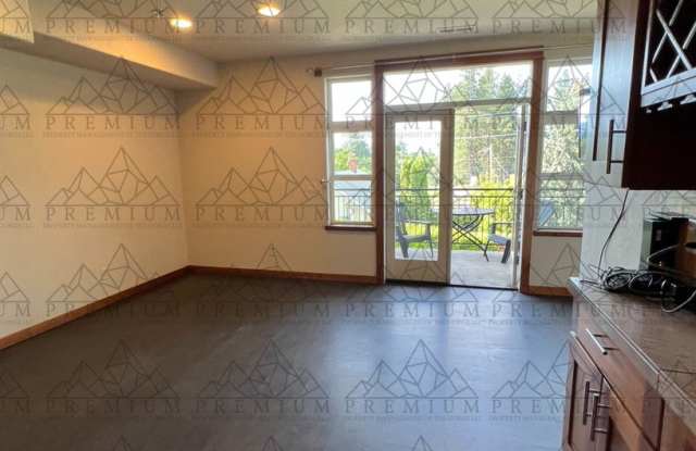 Wilson Street Tri Plex