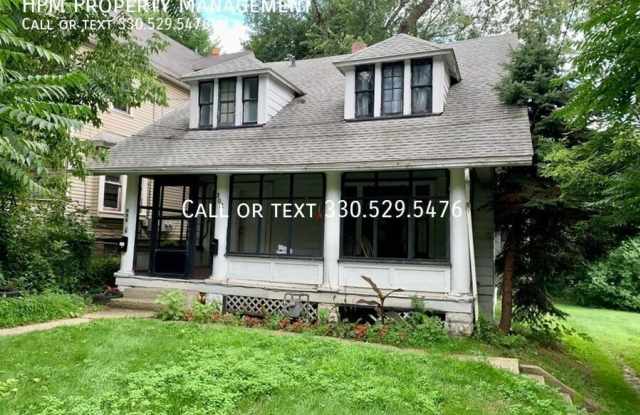 202 W Long St