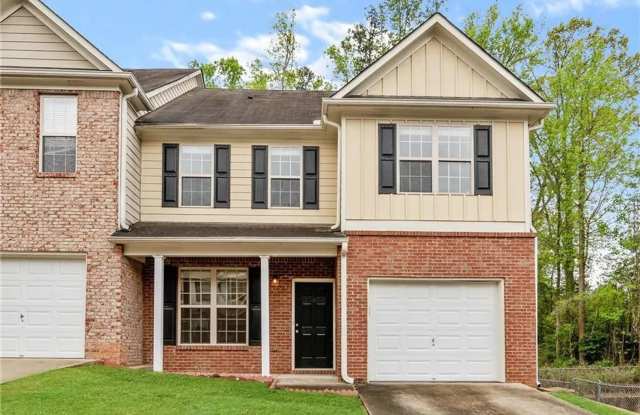 Room in 3 Bedroom Home in Sugar Hill