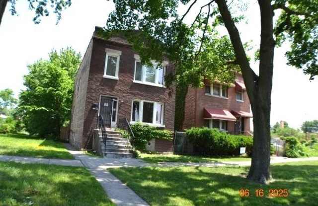 Photo of 7041 S Wabash Avenue