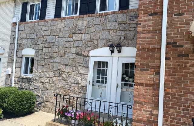 348 Dawson Lane