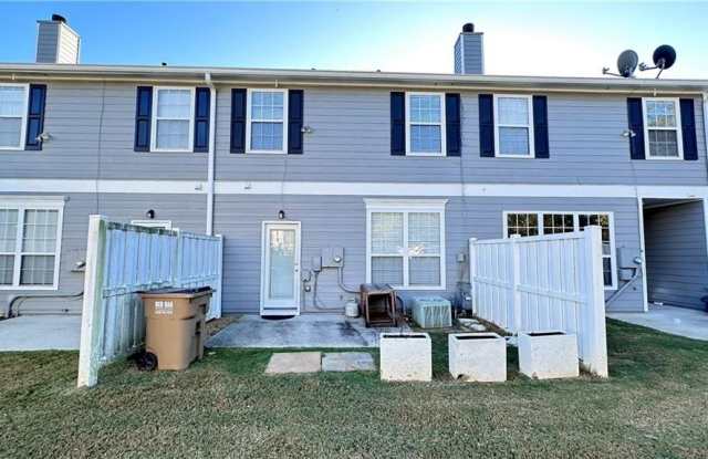 6243 Shoreview Circle