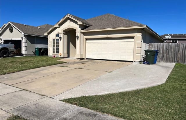 6218 Maximus Dr - 6218 Maximus Drive, Corpus Christi, TX 78414