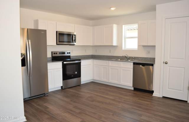 1697 S Moonshadow Drive