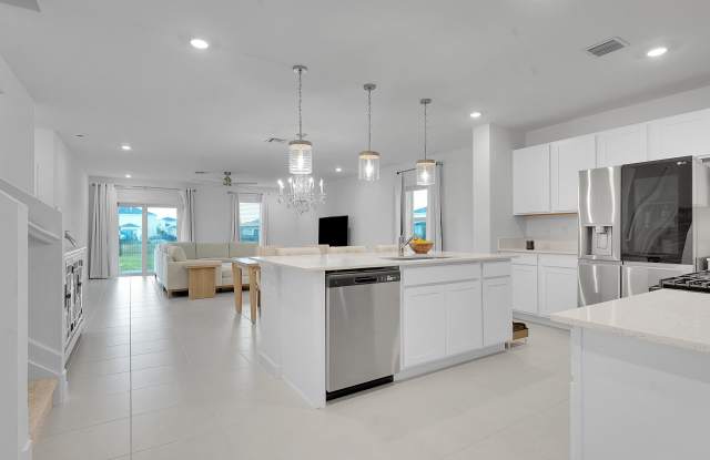 6371 NW Windwood Way