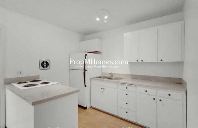 Photo of Updated Two Bedroom Unit in the Heart of Oregon City - NEW PHOTOS