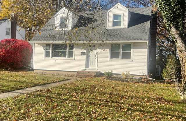 Photo of 206 Dickinson Avenue