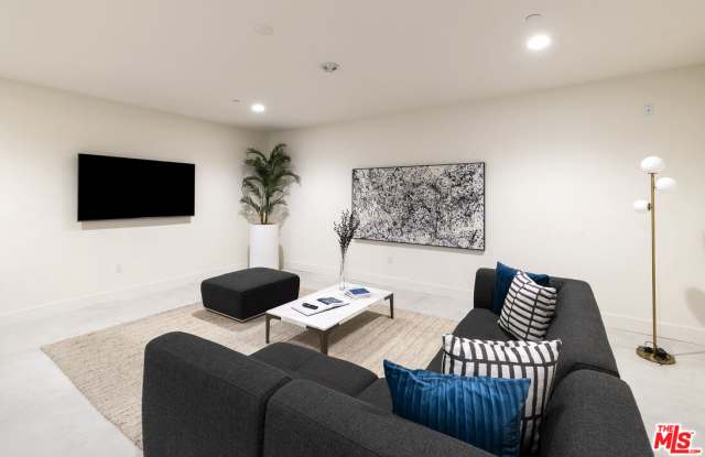 3651 Regal Place