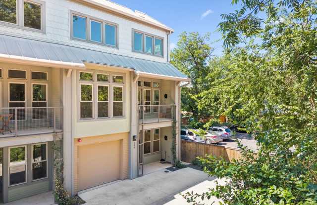 135 Cedar Street unit: 105