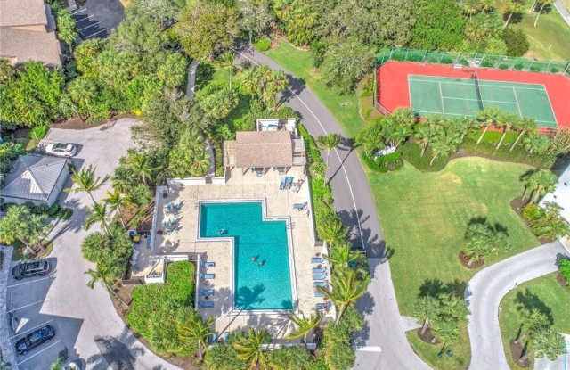 233 NE Edgewater Drive unit: 201