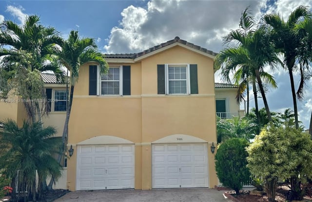 5486 NW 112th Path - 5486 Northwest 112th Path, Doral, FL 33178