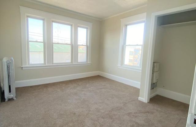 Photo of 443 - 447 Andover Street