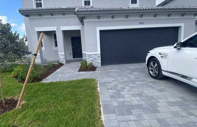 14851 SW 161 terrace