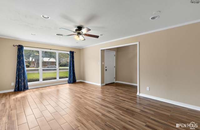 2824 BARRYWOOD DRIVE