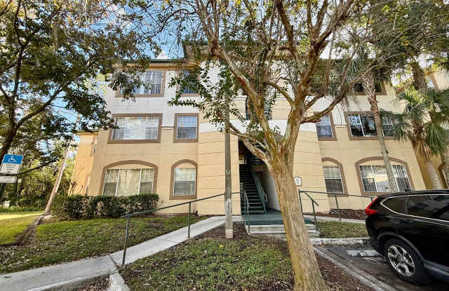 Photo of 17106 Carrington Park Dr Apt 605