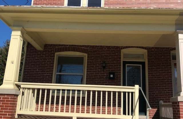 Photo of 1359 W MAIN STREET