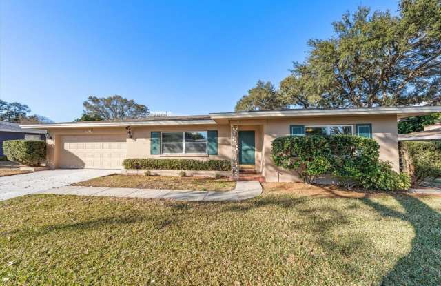 1624 FRUITWOOD DRIVE