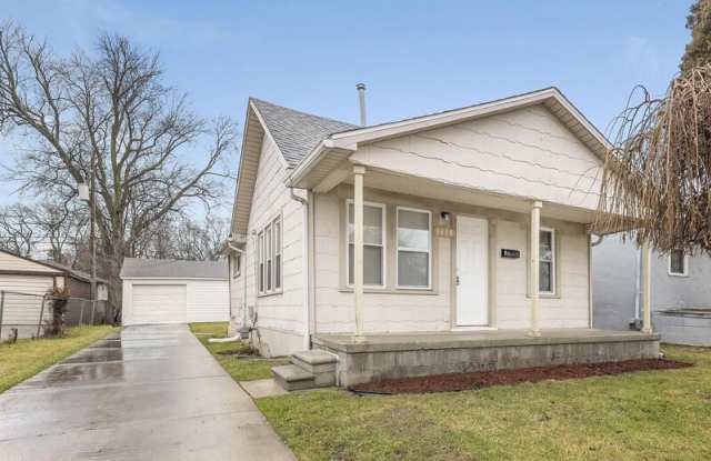 Photo of 8638 Cadillac Ave.