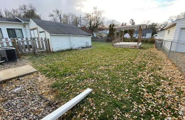 Charming 3 bed 1 bath House with Tons of Updates and Private Backyard!