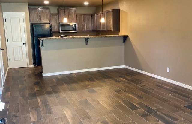 4718 S 28th Street Suite B