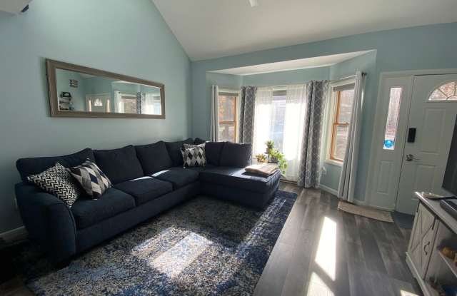 Photo of Charming 4BR House in Penn Estates