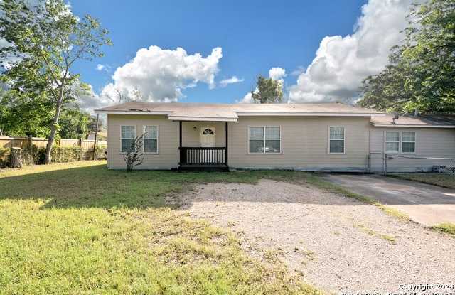 1401 COCO LN