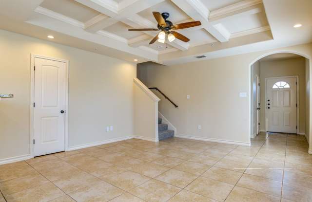 AVAILABLE NOW! Nice 3 bedroom townhouse located in Northeast San Antonio! - 6615 Arancione Avenue, San Antonio, TX 78233