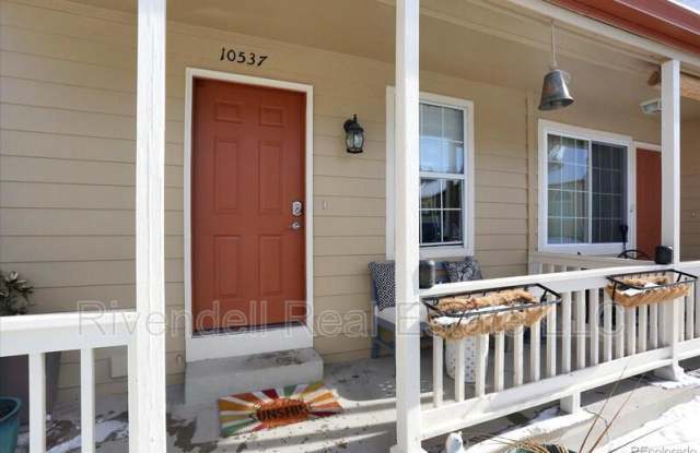 Photo of 10537 West Maplewood Drive