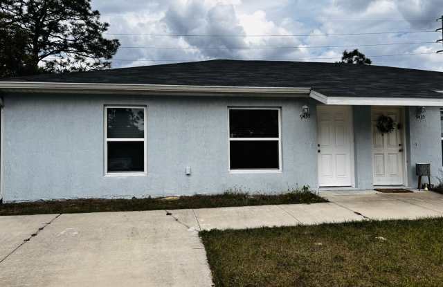 9437 North Travis Drive