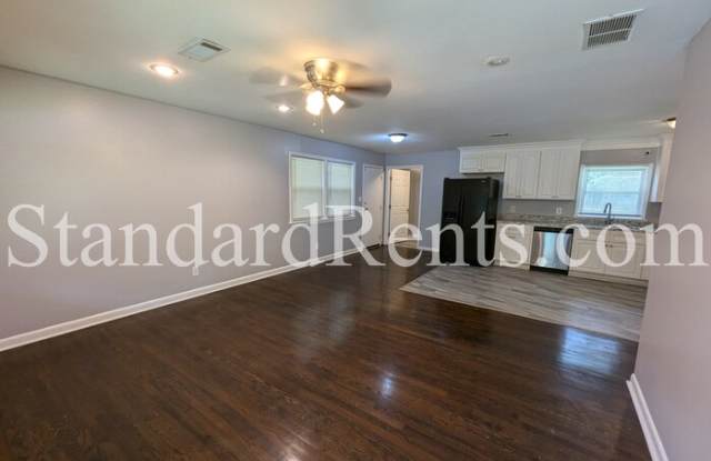 389 Woodstock Drive Southwest