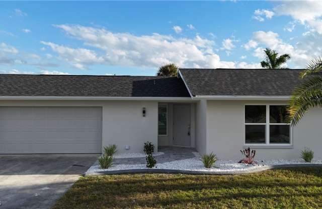 2210 SE 27th Terrace