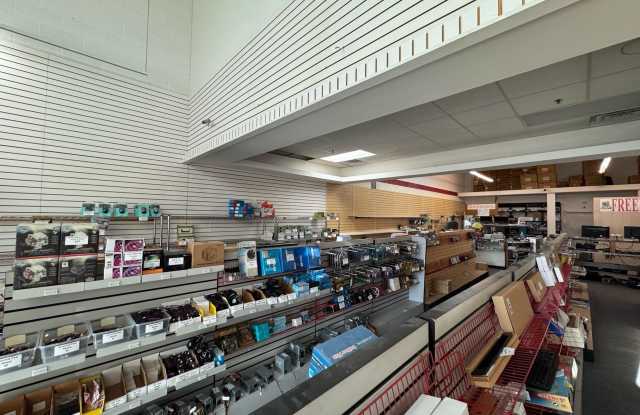 21770 BEAUMEADE Circle unit: 145