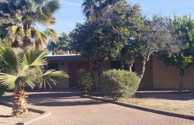 7016 E PASADENA Avenue - 7016 East Pasadena Avenue, Scottsdale, AZ 85253