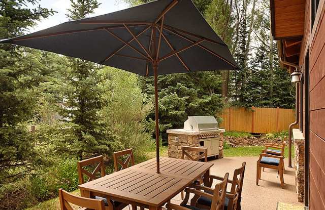 1232 Mountain View Drive
