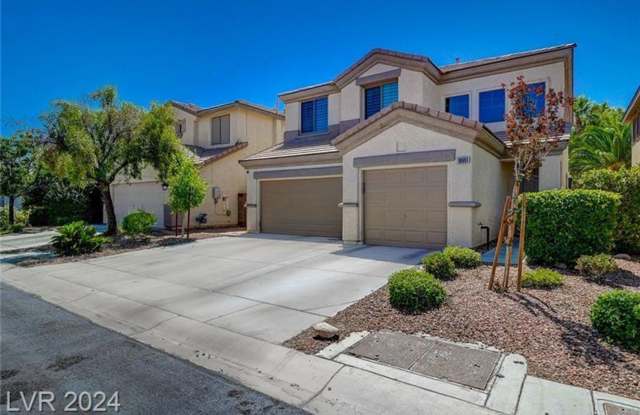 Stunning 4 bedroom, 3 bathroom home located in beautiful Southern Highlands.