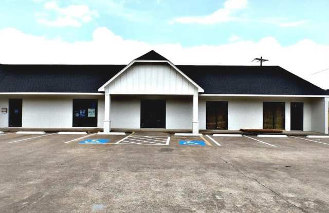 8350 N Hwy 155 - 8350 State Highway 155, Henderson County, TX 75763