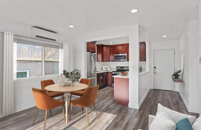 Photo of 1101 N Flower Street