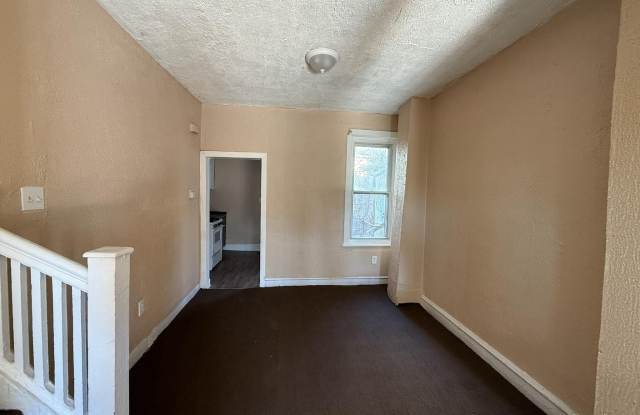 2411 W INDIANA Avenue