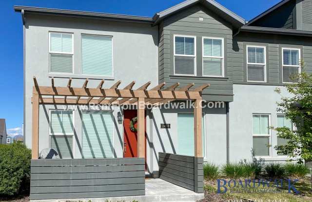 Photo of Prime End Unit in Daybreak