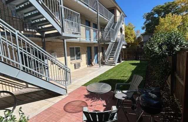 Spartan Court Apartments