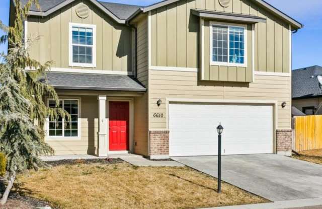 6610 E Gardenia Lane