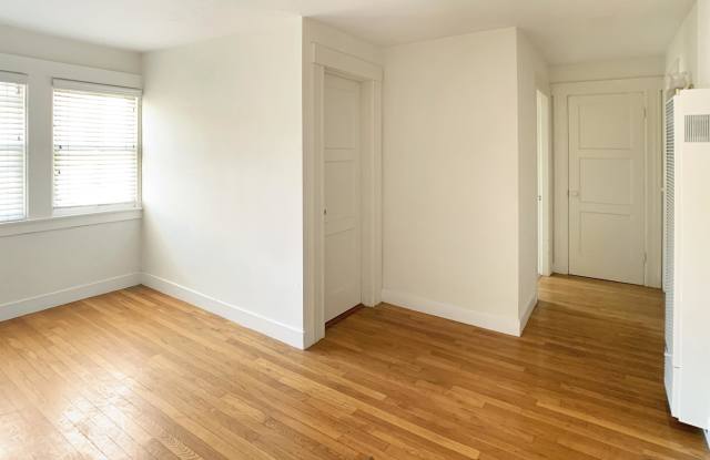 Photo of 2427 Durant Ave Unit 10