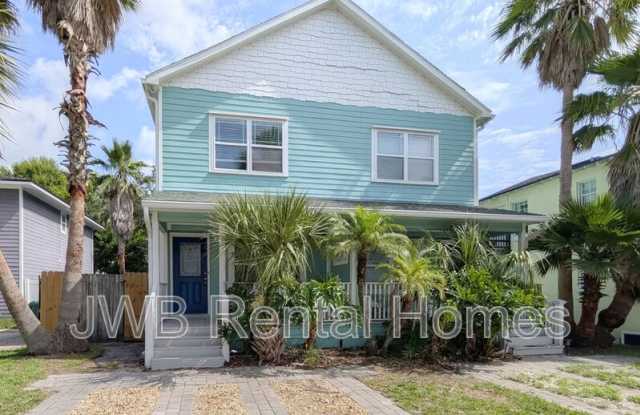 411 3rd Ave S Unit A