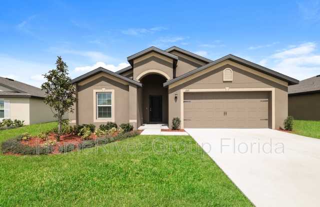 1571 Swan Lake Cir