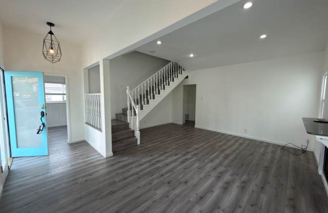 1110 Mira Mar Avenue