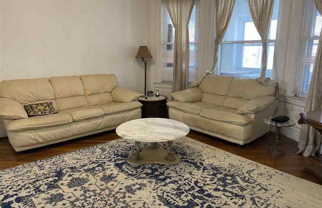 Photo of 163 JEWETT AVE